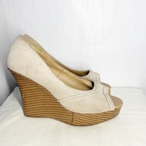 Groove suede wooden platform wedge heel shoes